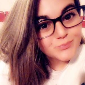 Meet your Posher, Holly